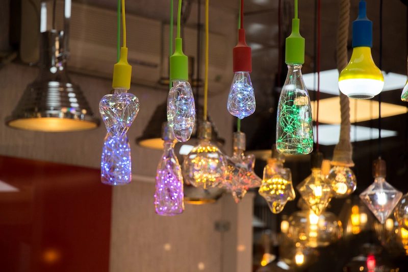 lampu dari botol bekas air mineral